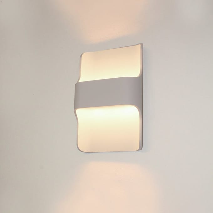 Artdelight - Wandlamp Dallas - Wit - 2x LED 8W 2700K - IP54 - Dimbaar