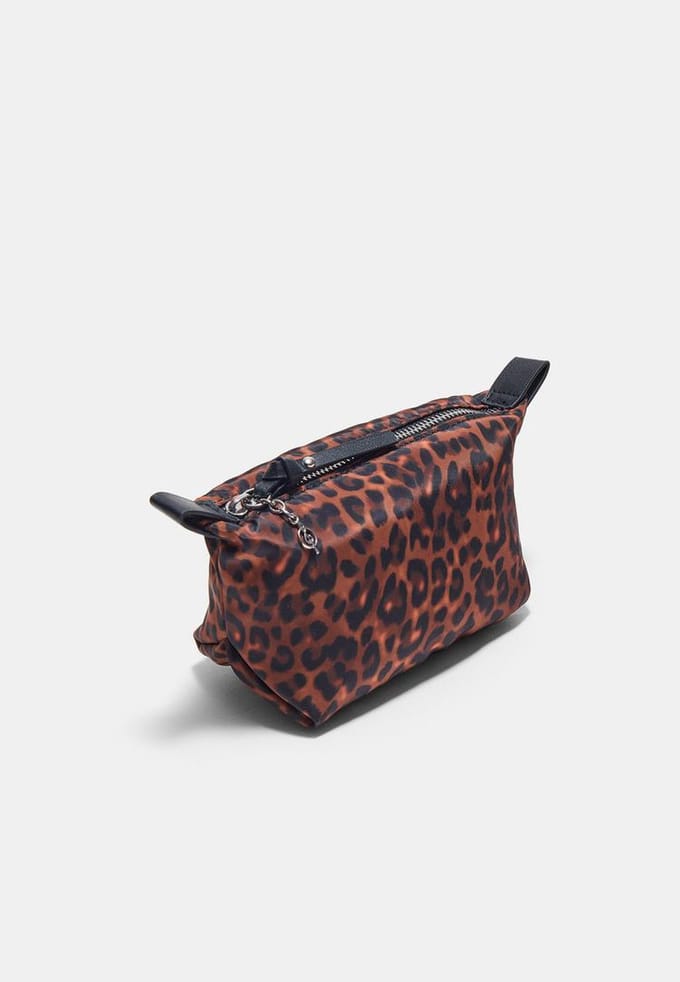 Stradivarius Toilettas met luipaardprint  Bruin OS