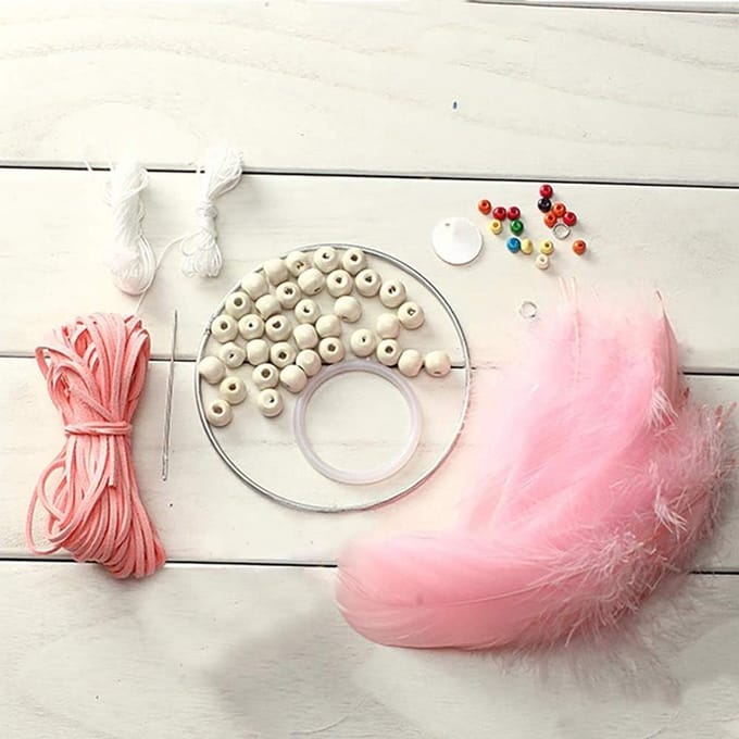 Dromenvanger Knutselset - Macrame Set - Creatief Knutselen - Inclusief Alle Benodigdheden - 11cm en 5cm Ring - Roze