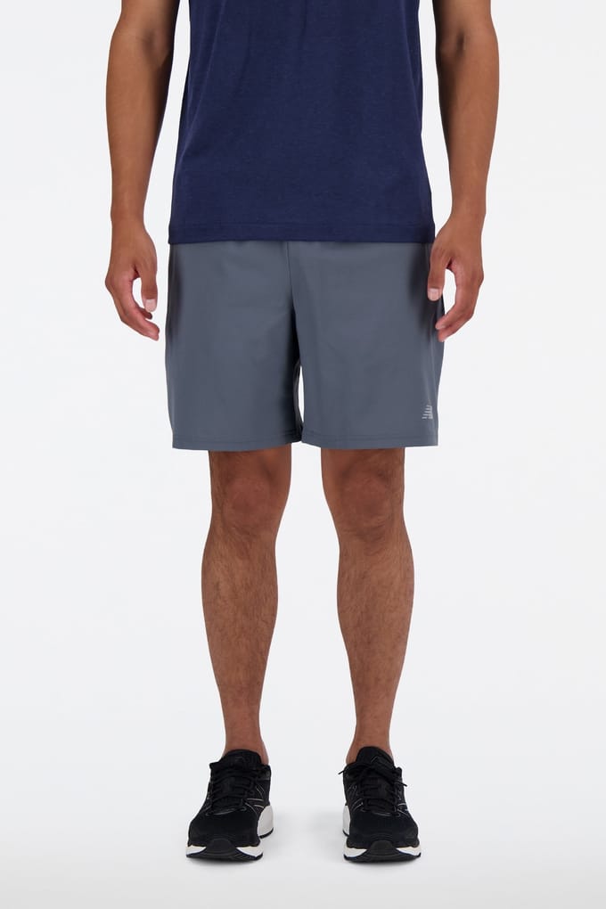 New Balance Sport Essential Short 7 Graphite Größe: M | Kurze Sporthosen Outlet | Herren