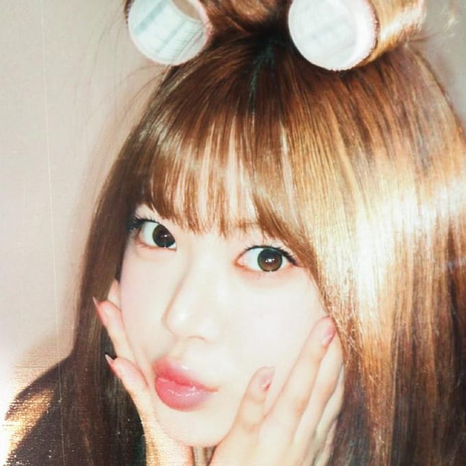 LE SSERAFIM - [PUREFLOW PT.1] 2ème Album Studio COMPACT HONG EUNCHAE