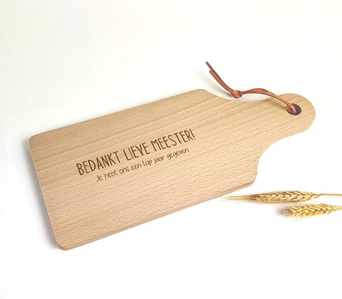 Tapasplankje hout - Serveerplankje - Cadeau meester - Cadeau meester einde schooljaar - Meester bedankt - Bedankt lieve meester