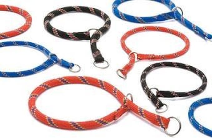 Nylon ronde halsband - 50x08 zwt