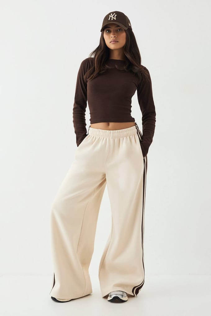 Dames DSGN Studio Geborduurd Shirt met Lange Mouwen | Dark Chocolate | Maat: Medium