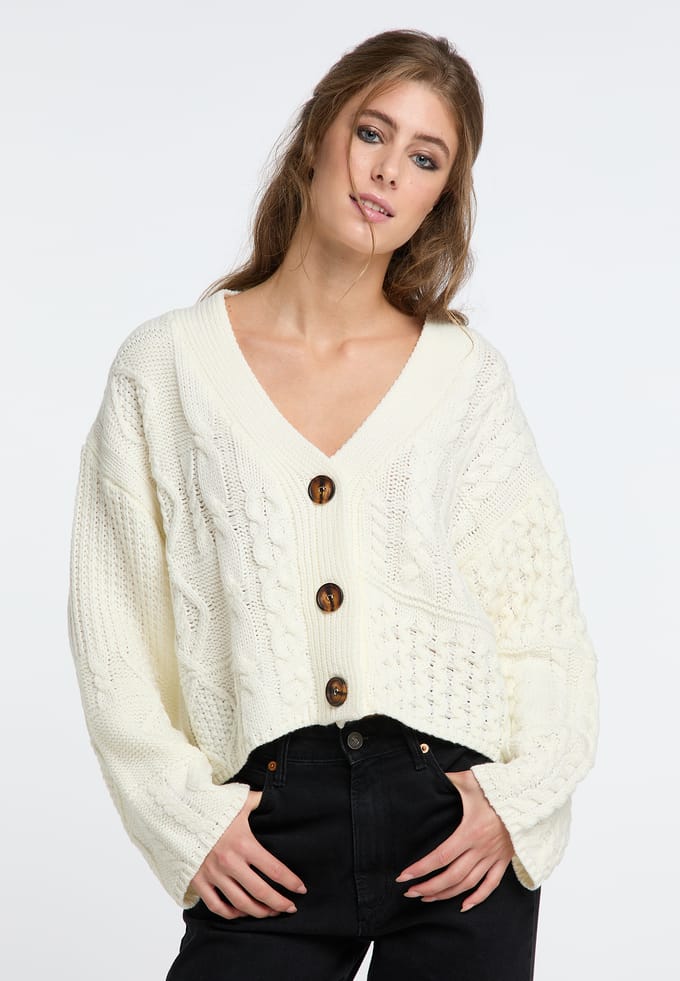 IZIA Cropped Cardigan gaya