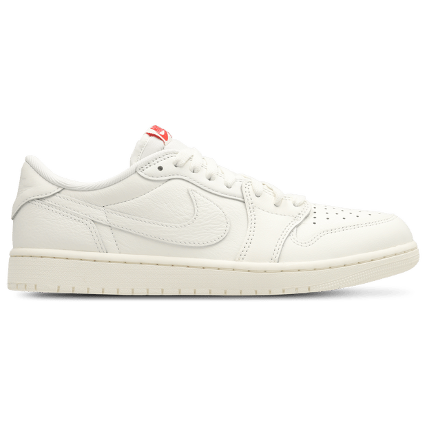 Jordan 1 Low Sneakers Heren - Wit - Maat 42.5 - Leer