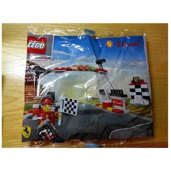 LEGO Finish Line & Podium (40194)