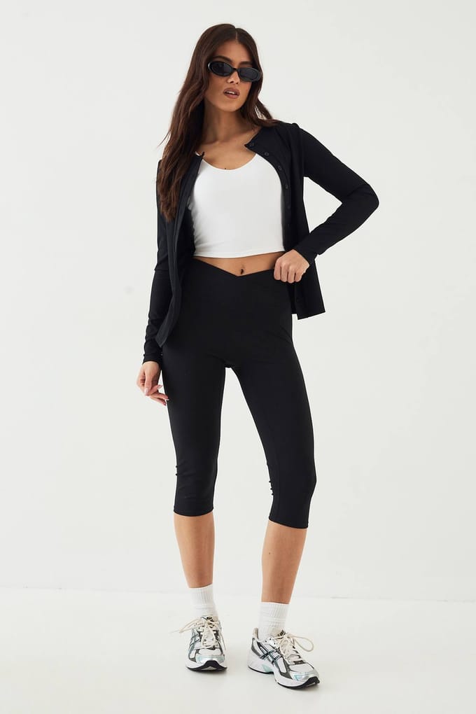 Dames DSGN Studio Ultra Sculpt Wrap Taille Capri Legging | Zwart | Maat: 2XL