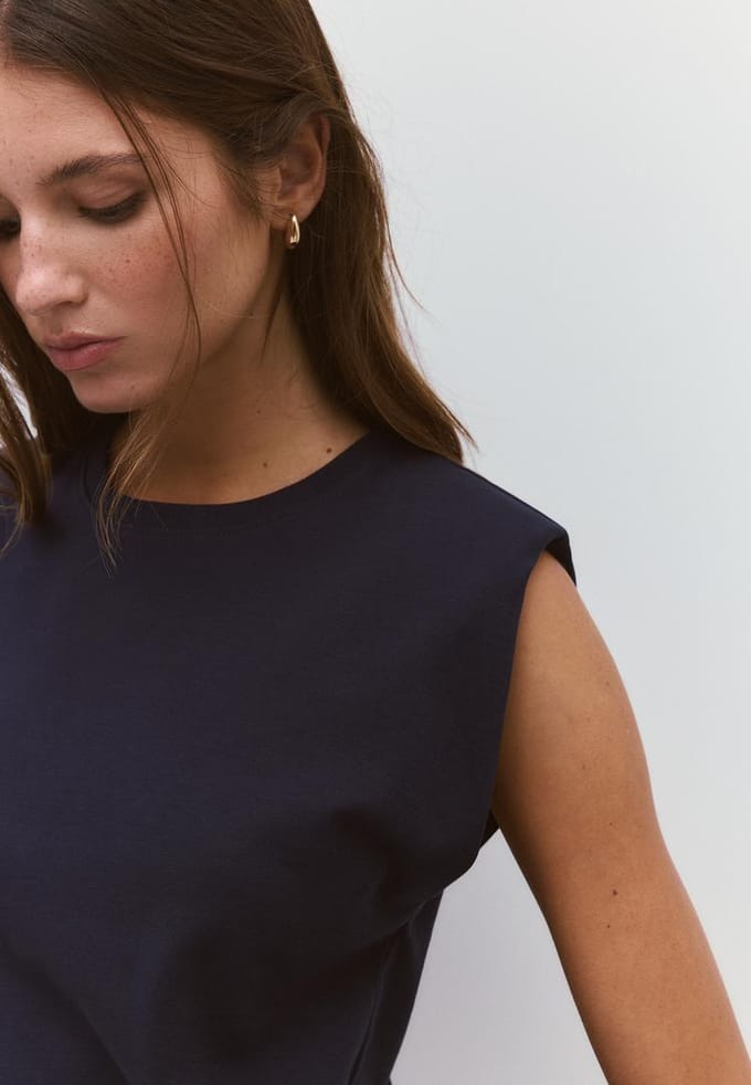 Stradivarius B05 Basic T-shirt met schoudervullingen  Donkermarine S