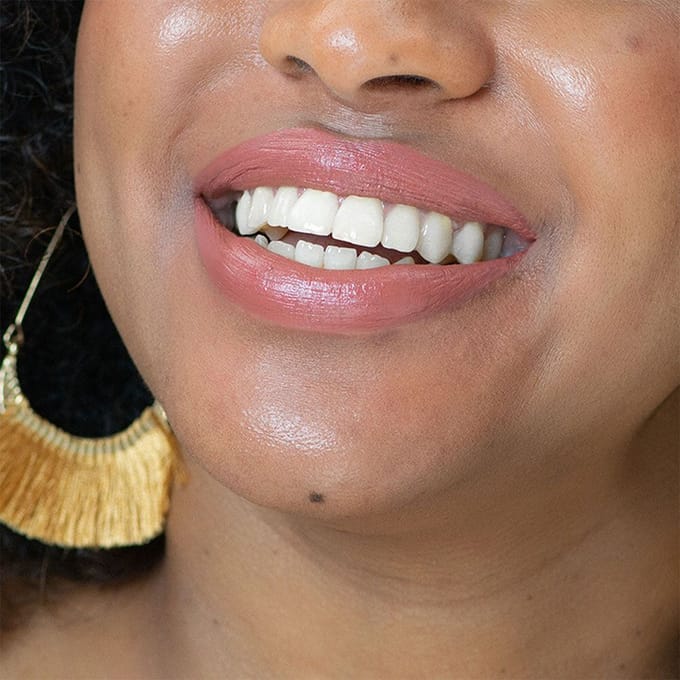 Boho green makeup Lip ral 109 Indie 1.1 Gram