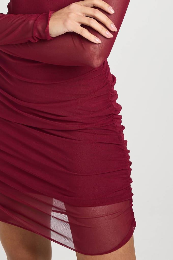 boohoo Dames Gerimpelde Mesh Bodycon Mini Jurk | Bordeaux Rood | Maat: 38