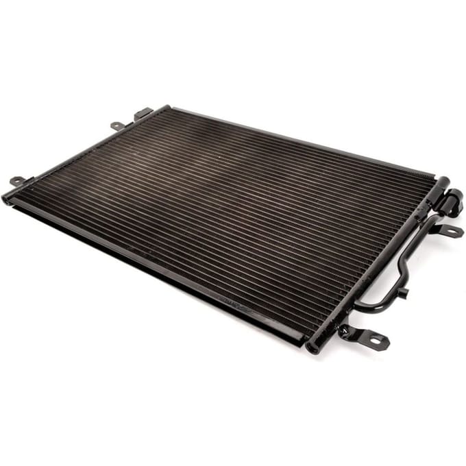 Condensator, airconditioning THERMOTEC KTT110146