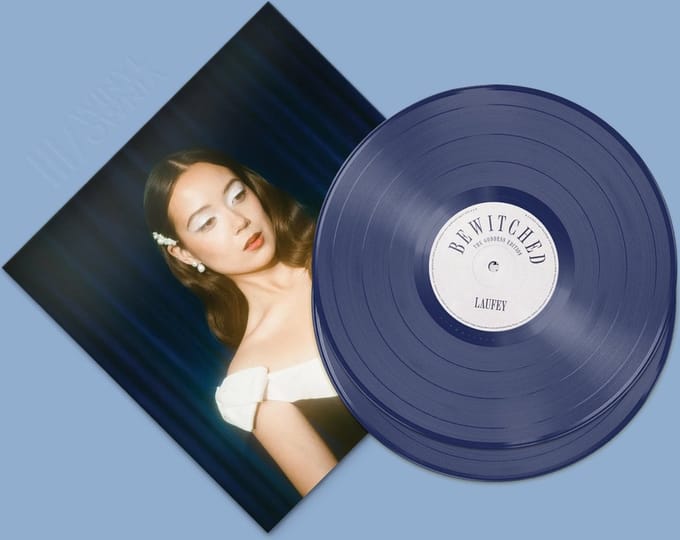 Laufey - Bewitched: The Goddess Edition (Blue 2LP)