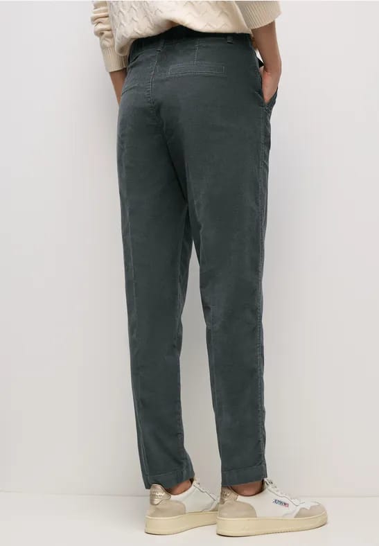 Zachte fluwelen chino