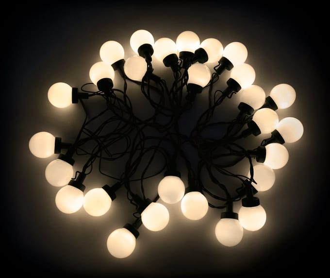 LED kerstverlichting - Warm witte bolletjes - 30 stuks - 9 meter - Koppelbaar
