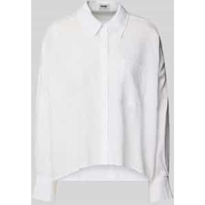 Relaxed fit linnen blouse met borstzak, model 'NAMIDA'