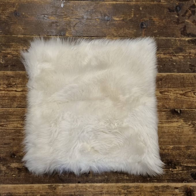 WOOOL Schapenvacht Chairpad - Classic Wit (38x38cm) VIERKANT - Stoelkussen - 100% Echt - Eenzijdig