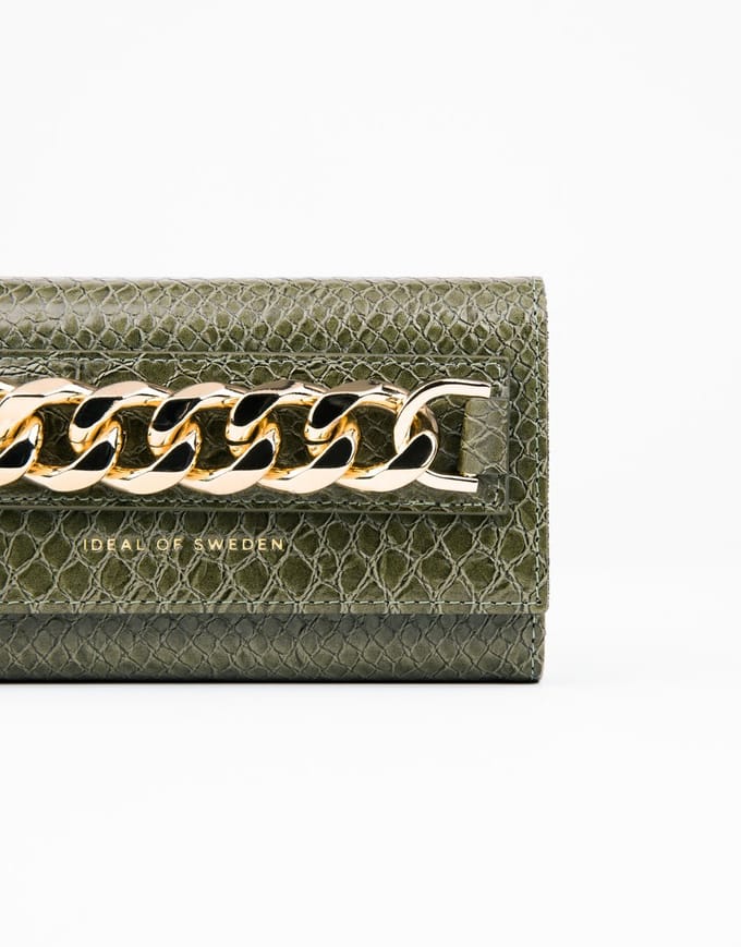 iDeal of Sweden Studio Clutch voor iPhone 12/12 Pro Green Snake