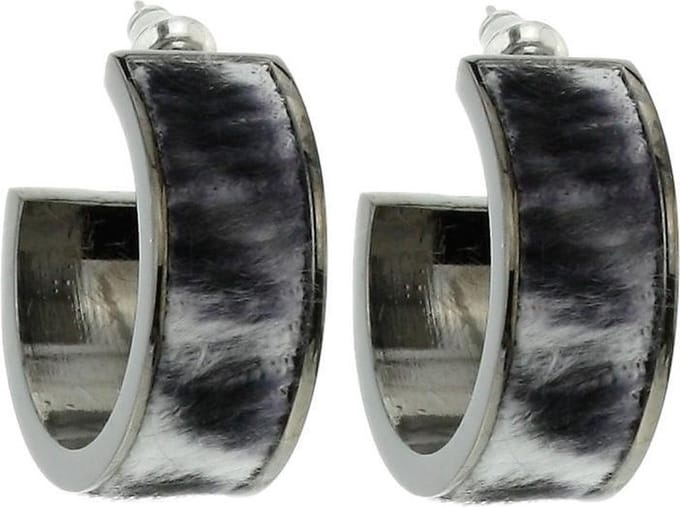 Pluizige oorringen witte luipaard print - Behave - Trendy mode-accessoire
