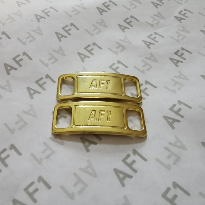 New Age Devi - Gouden #AF1 #Sneaker #Tags | #LaceLocks | Schoenaccessoires - Schoenveters