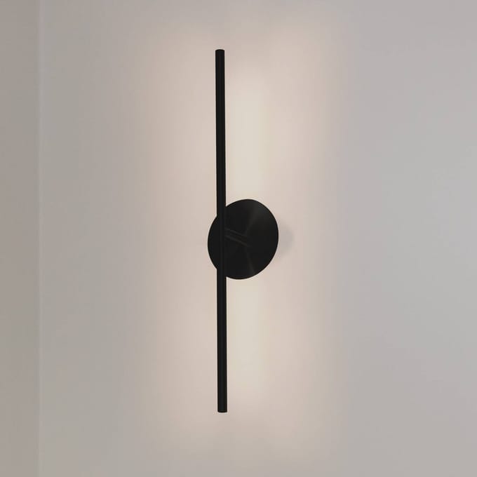 UMAGE LED wandlamp Omni, zwart, lengte 74 cm