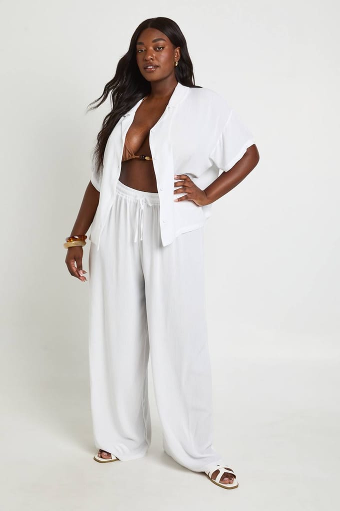 boohoo Dames Plus Essentials Oversized Linnen-look Shirt Met Korte Mouwen | Wit | Maat: 44