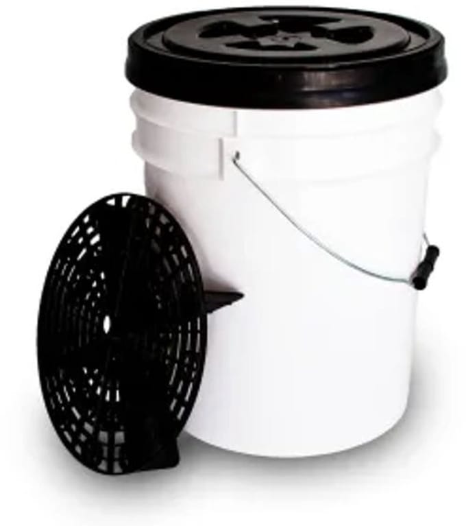 CRIJNS - White Detailing Bucket 20L + Grit Guard + Sealing Lid