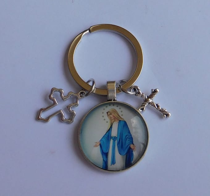 Sleutelhanger zilver Maria Wonderdadige met kruisje