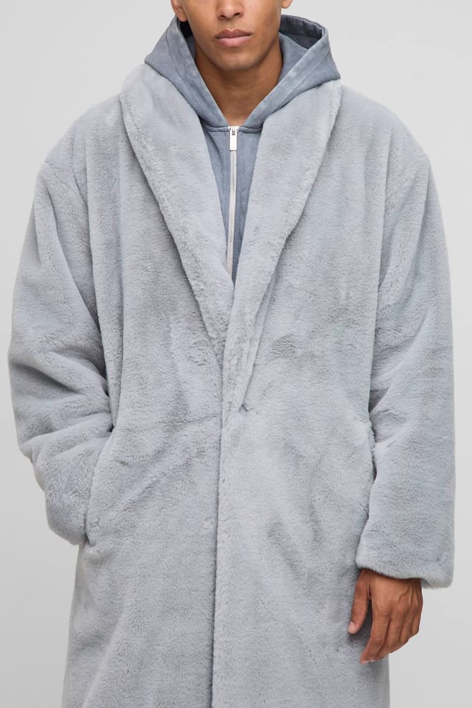Oversized Plush Faux Fur Shawl Overcoat | Charcoal | Size Medium