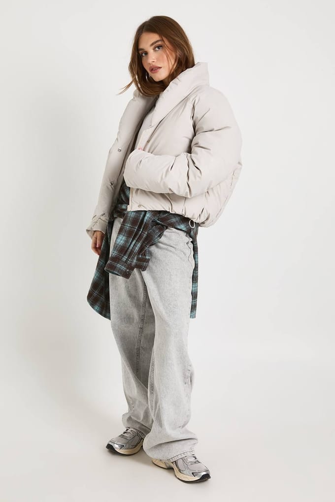 boohoo Dames Bijgesneden donsjas | Stone | Maat: 14