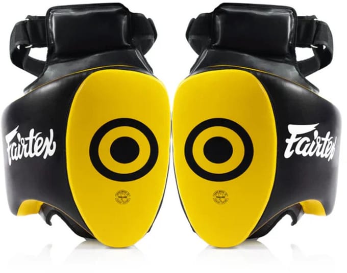 Fairtex TP5 Ultra Lite Thigh Pad - Zwart/Geel - One size
