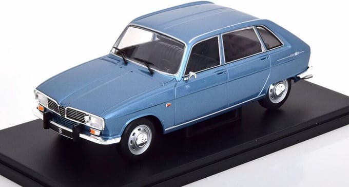 White box Renault R16 1965 - Blauwe metallic schaalmodel 1:24