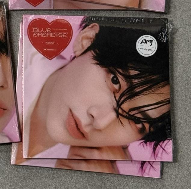 ZEROBASEONE - [BLUE PARADISE] 5e Mini Album DIGIPACK Ricky