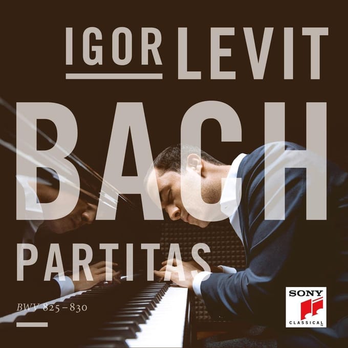 Partitas Bwv825-830