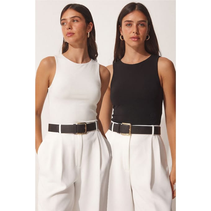 Slim Fit Crew Neck Cropped Top