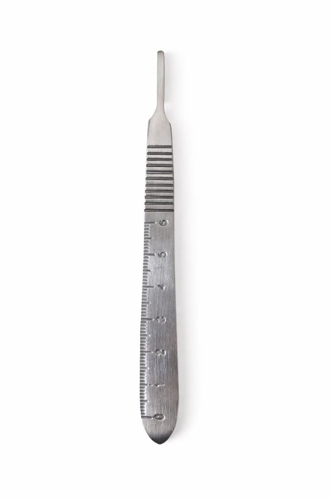 Belux Surgical Instruments / Scalpelhandvat Nr. 3 – RVS – Chirurgisch Handvat – Herbruikbaar & Autoclaveerbaar