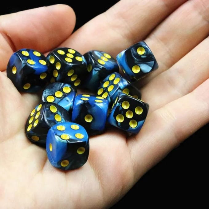 10 stuks/set D6 16mm gekleurde 6-zijdige DND dobbelstenen doorschijnende kleuren party spel veelzijdige dobbelstenen rollenspel acryl tafelspel