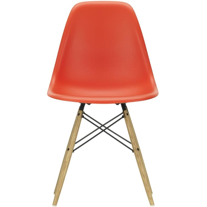 Vitra - DSW Eames Plastic Sidechair - poppy red RE - honingkleurig essenhout - rood