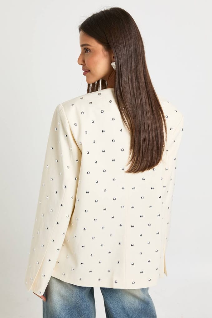 boohoo Dames Oversized blazer zonder kraag, voorzien van studs | Boter | Maat: 38