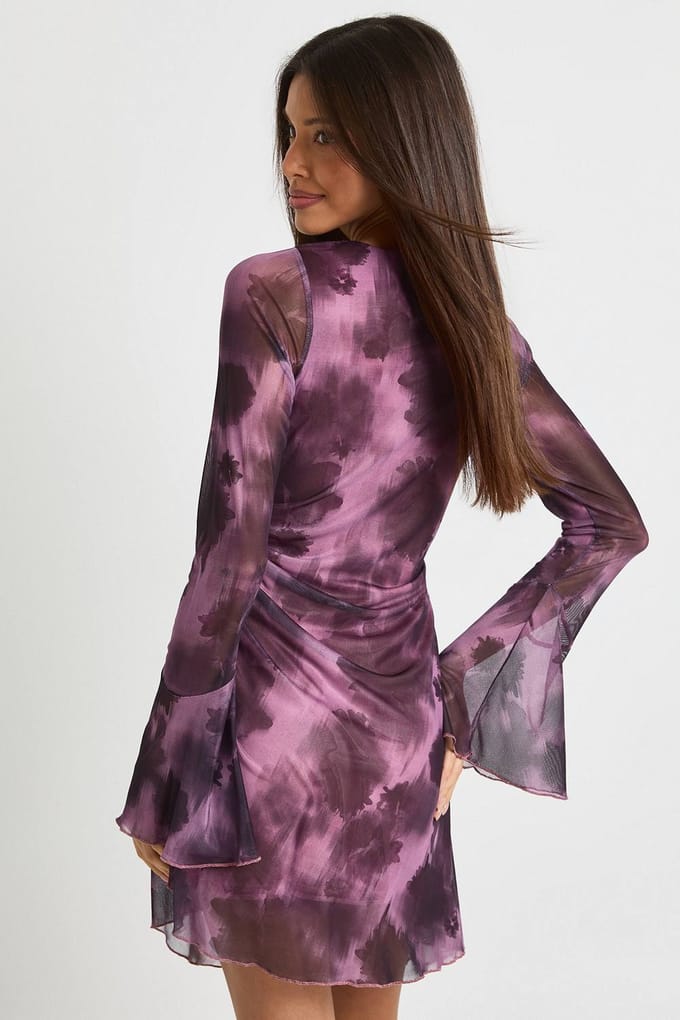 boohoo Dames Wazig Bloemen Mesh A-Lijn Mini Jurk | Mauve | Maat: 8
