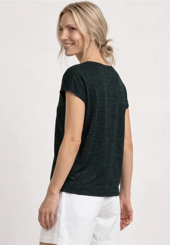 Shirt met boothals en smokdetail