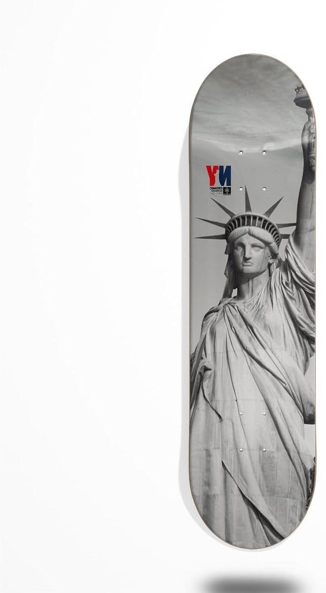 Skateboard Deck - Deck Plank - Street Skateboarding - NY Liberty Design - 8.25 inch - Multicolor