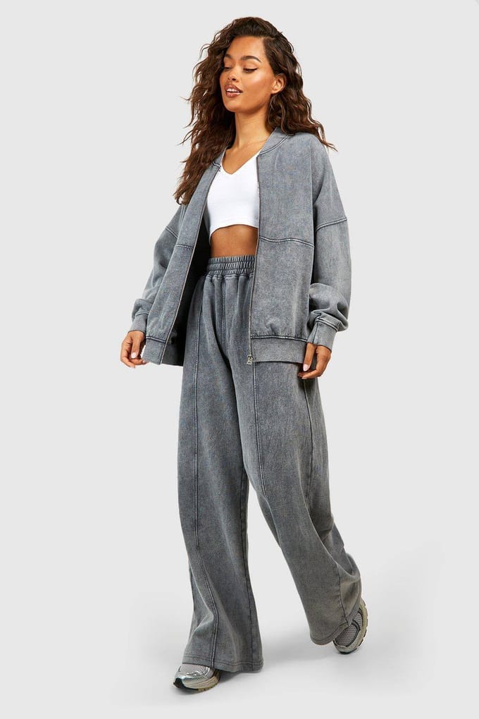boohoo Dames Gewassen Zip-Through Bomber Straight Leg Trainingspak | Houtskool | Maat: Medium