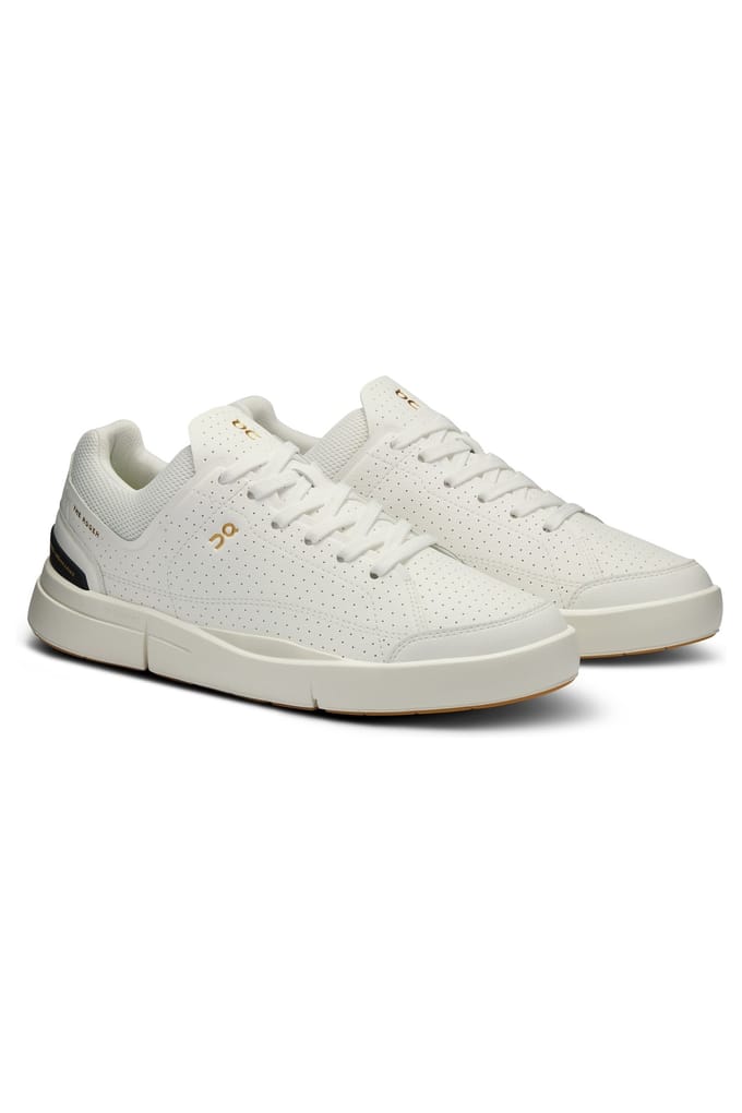 On The Roger Centre Court 2 W White | Black Maat: 41 | Sneakers Outlet | Dames | Wit