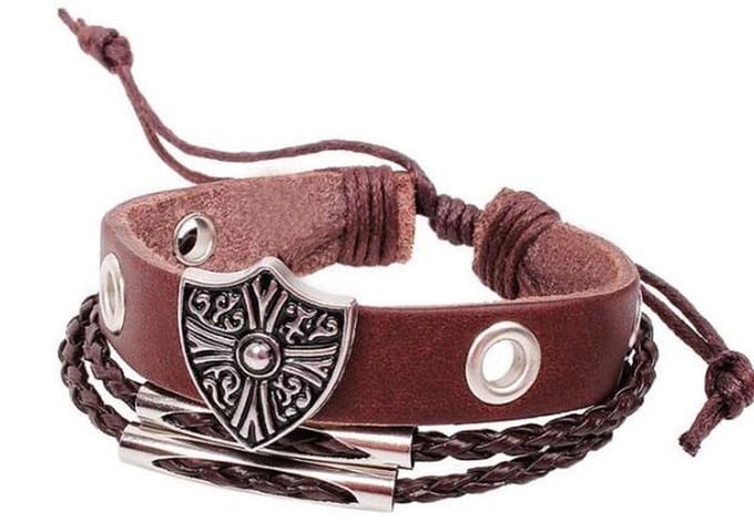 BY-ST6 Kinderarmband van bruin rood leer met Schild!