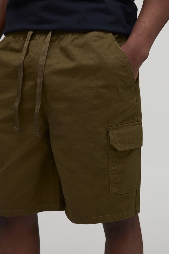 Tall Essential Relaxed Fit Elasticated Mid Length Twill Cargo Shorts | Khaki | Size Small