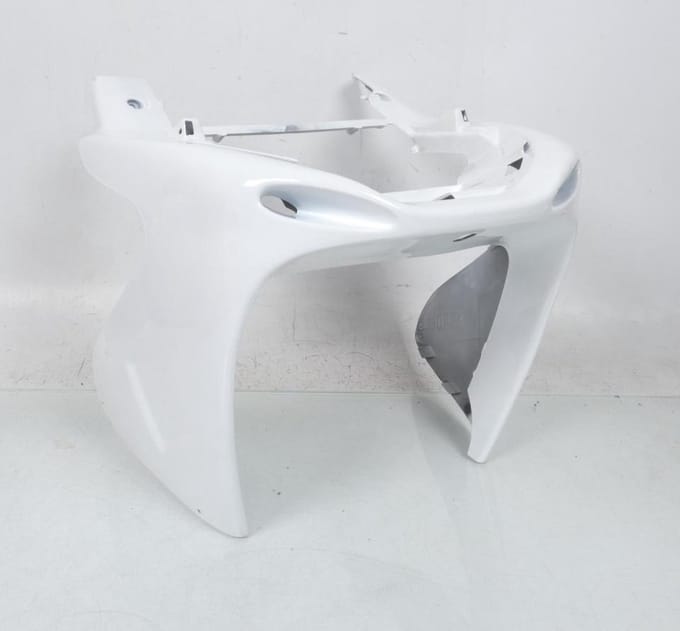 Spoiler tablier avant pour scooter MBK 50 Nitro blanc brillant AKA 2533 Neuf