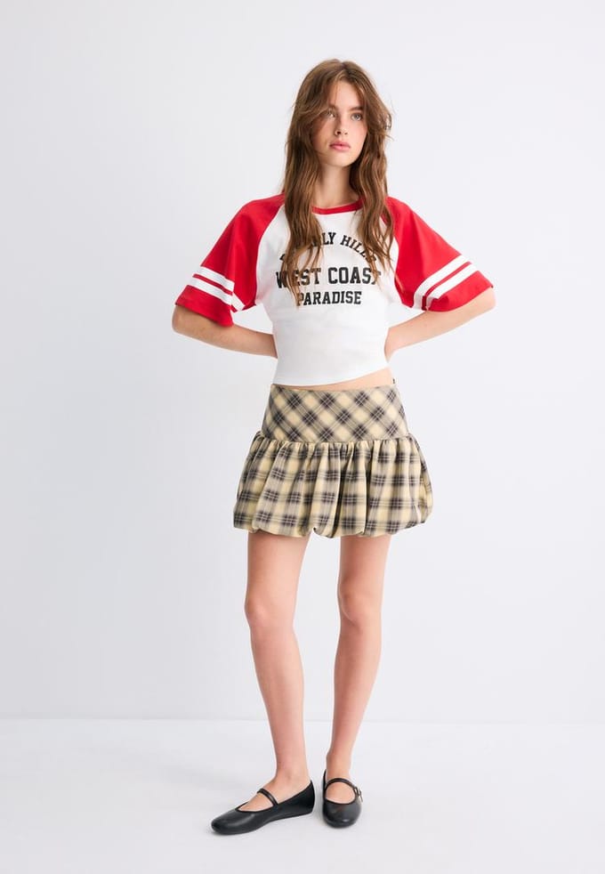 Stradivarius T-shirt met grafische print en raglanmouwen  Rood S