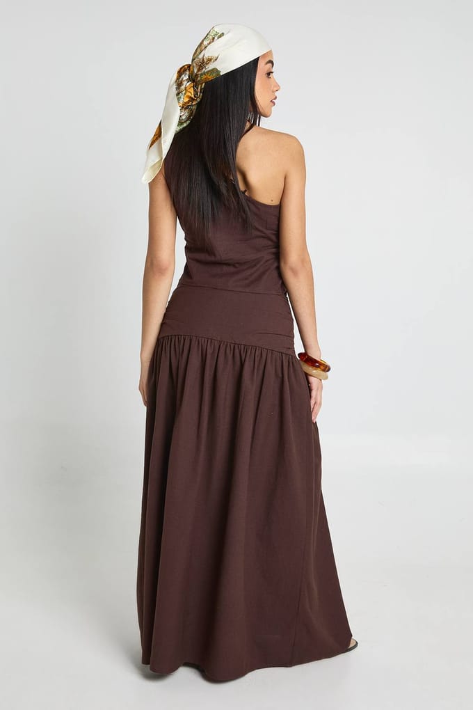 boohoo Dames Linnen Look One Shoulder Top & Maxi Rok | Chocoladebruin | Maat: 42