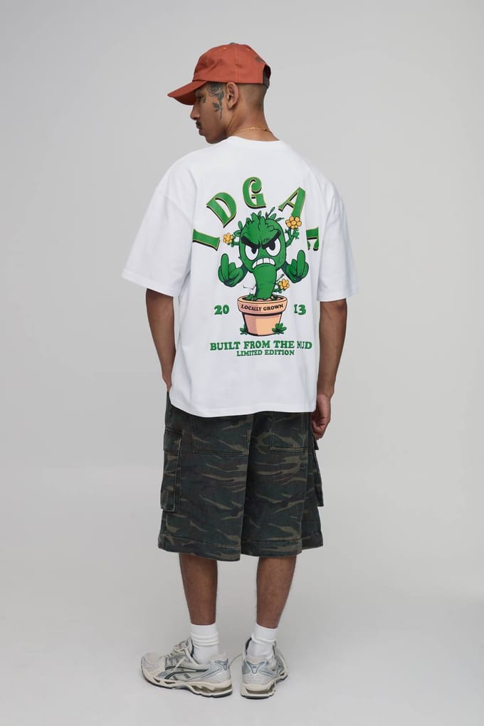 Collector's Edition Oversized T-shirt Met Madeliefjesmotief En Zak | White | Size Medium